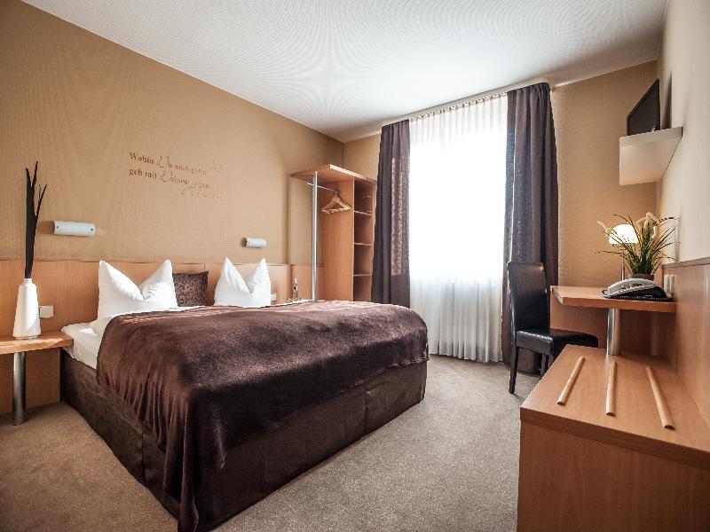 Sensconvent Hotel Michendorf Exteriör bild