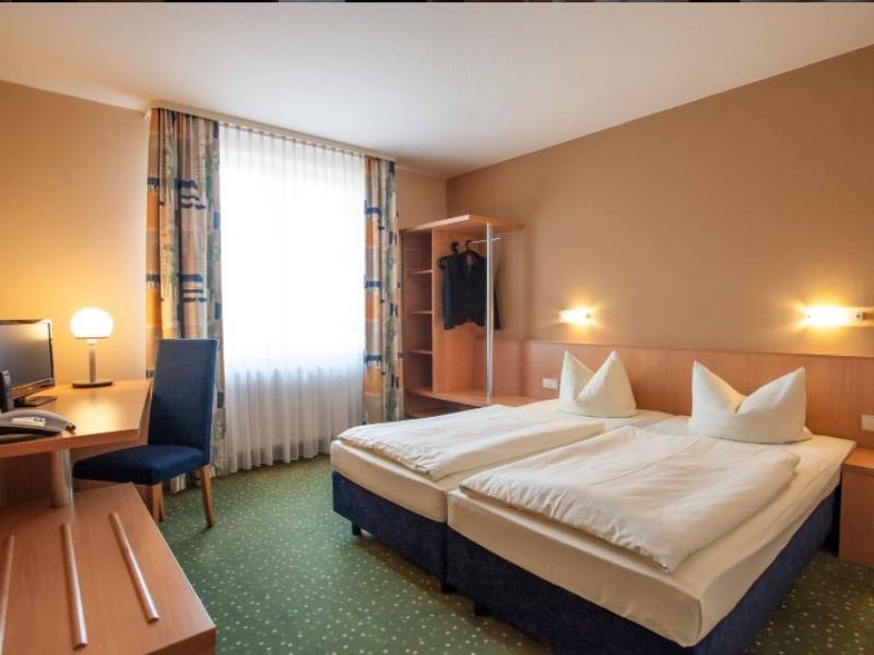 Sensconvent Hotel Michendorf Exteriör bild